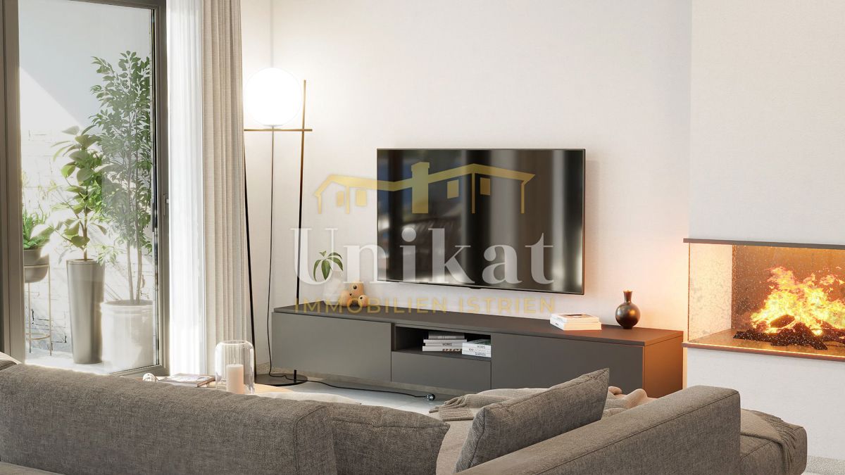 Novogradnja: dvojna hiša s bazenom